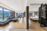 Redboer International Hotel along the River Hotels in Yanhe