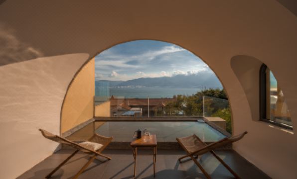 Dali · Star Hideaway | Mirage Sunset Mirror Lakeside Resort Hotel (Erhai Lake Branch)