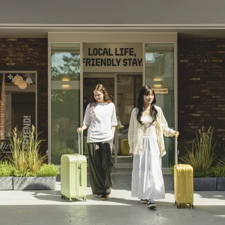Sinchon Localfriends Hotel