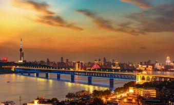Manning Cinema Serviced Apartment (Wuhan Xujiapeng Subway Station)
