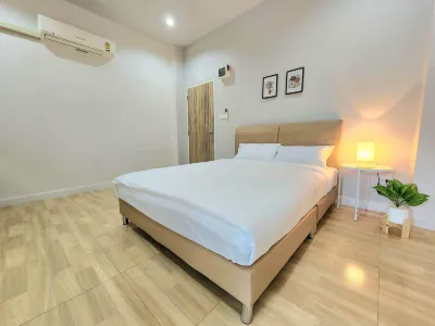 Chuanchom Hotel Department of Culture and Design, Faculty of Fine-Applied Arts and Cultural Science, Mahasarakham University 주변 호텔