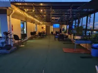 Kester International Apartment Hotel - 바