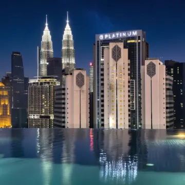Majestic by Avery at KLCC【Located in the City Center+10 mins to Twin Towers+Rooftop Infinity pool】 Hotels near منارة كوالالمبور