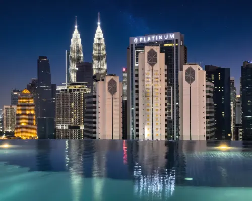 Majestic by Avery at KLCC【Located in the City Center+10 mins to Twin Towers+Rooftop Infinity pool】 Hotels near Chow Kit