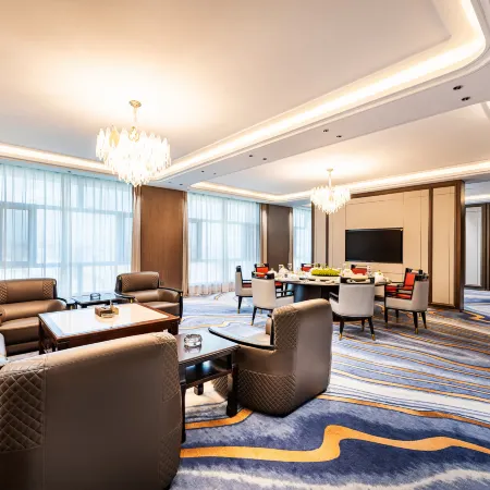 Wuwei Yunding International Hotel