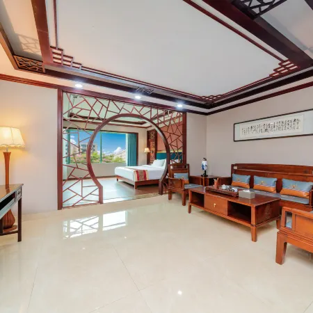 Huayi Youjia Hotel (Shaoguan Qujiang District Nanhua Temple)