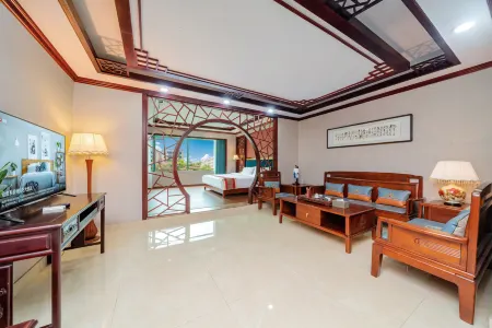 Huayi Youjia Hotel (Shaoguan Qujiang District Nanhua Temple) Отели рядом с достопримечательностью «Guangdong Songshan Vocational and Technical College»