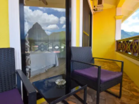 Sea Piton View Apartment- Location, Convenience, Modern Living Hotels in Soufriere