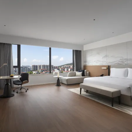 Crowne Plaza XIANGYANG FUCHUN LAKESIDE by IHG