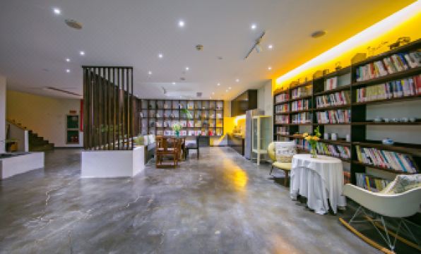 Liuhe Cangyuan Jingpin Guesthouse