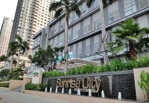 부대 시설 수영장