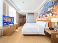 Vienna Hotel (Uxin Banner Tuke Town) - parking