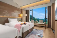 Moshang Qingju Hotel (Xingyi Sunshine Valley Tourist Resort)