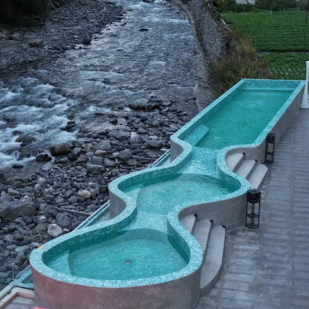 RelaxC Likuan·Hidden World Hot Spring Hotel (Bipenggou Scenic Area Branch)