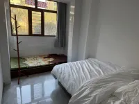 Xinshan Inn - New