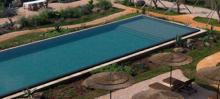 Found Land Whale Cliff Resort โรงแรมในเป่ยไฮ