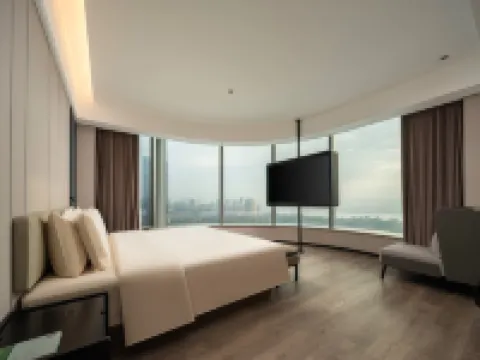 Atour Hotel(Rongcan,Huamao Place,Huizhou)