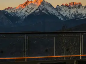 LOSTVILLA(Deqin Meri Snow Mountain)