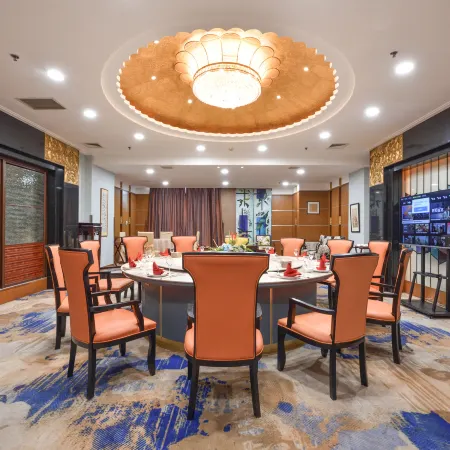 Yushengyuan International Hotel Отели рядом с достопримечательностью «Даляньская телебашня»