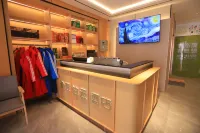 Home Inn Pebble Cloud Hotel (Songjianghe Town, West Changbai Mountain Station Branch)