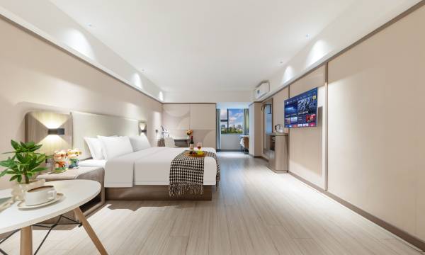 Shenzhen Pengyue Hotel (Zhaoheli Shopping Center Store, Songgang Park Metro Station)