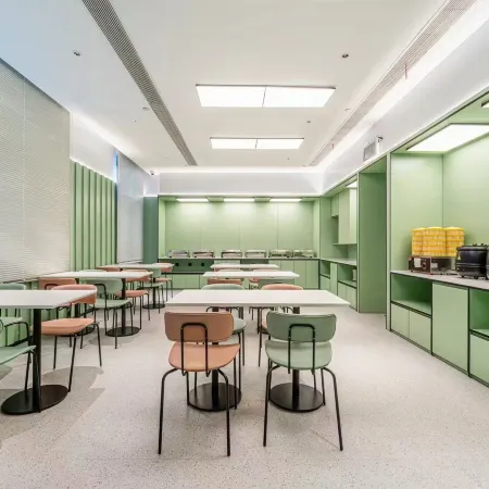 Haiyou Hotel (Kashgar International Convention & Exhibition Center East Lake Park Branch)