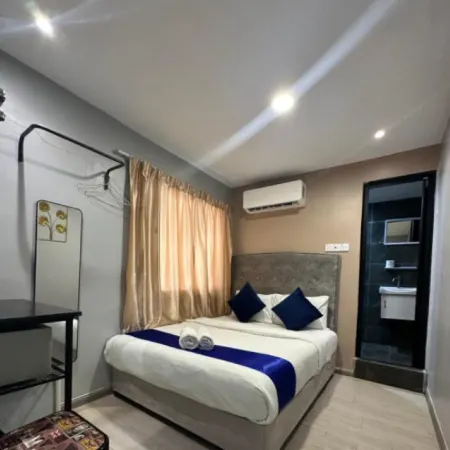 SS Grey Inn Bukit Bintang Отели рядом с достопримечательностью «Торговый центр Starhill Gallery»
