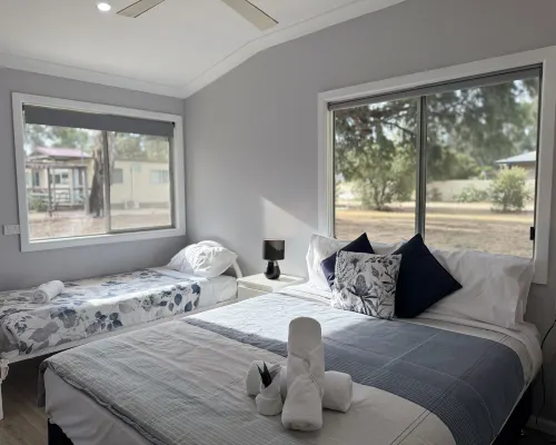 Hay Caravan Park Hotels in Hay