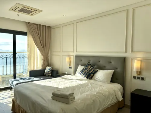 GOLDEN BAY OCEAN VIEW APARTMENT