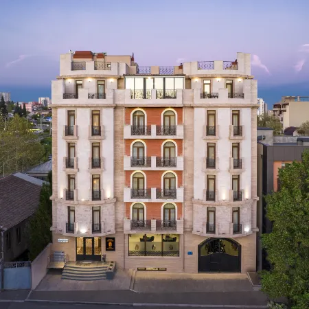 Highgarden Hotel