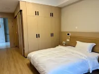 Shengzhou Xingfu Wellness Center - balcony
