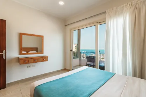 Peaks -Delmar Apartments
