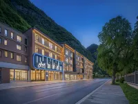 Homeinn · neo (Jiuzhaigou Scenic Area Tourist Center) Hotéis em Condado de Jiuzhaigou