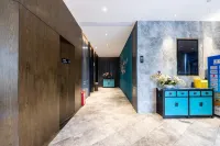 Jinling Nantianmen E-Sports Hotel (Shanghai Hongqiao Railway Station & NECC Branch) Hotels in Hongqiao Airport/National Exhibition and Convention Center