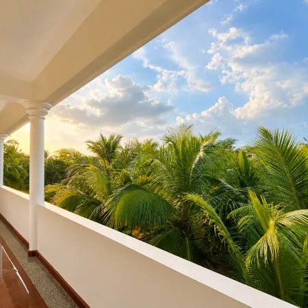Morjim Sunset Hotel
