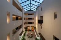 Lian LIAN HOTEL Hotel (Shangri-La Ancient City) - New