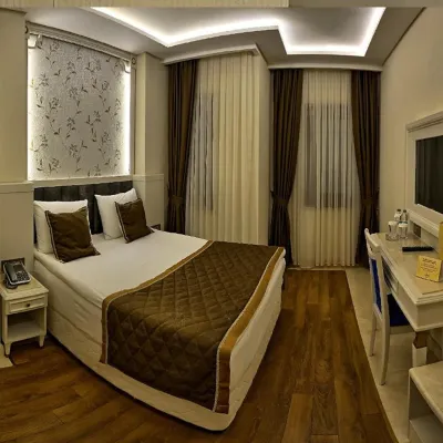 Samir Deluxe Hotel Hotels near Laleli Tram Station