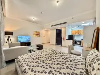 Luxury Apartment At Palette Al Zahiyah Tower Near Abu Dhabi Mall With Pool And Gym - 2-Star