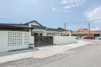 Jonker Street Swimming Pool with Karaoke Villa - Not Only Stay - maisons de vacances