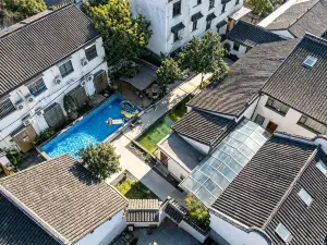 Floral Hotel·Zerunju Light Luxury Hotel