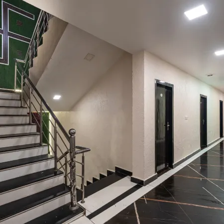 Hotel Gharonda By Classic Crown