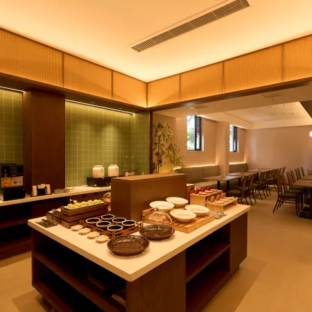 Yuachen Hotel (Tongda Road Oriental Never Night City Store)