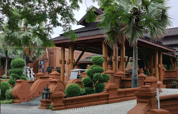 Heritage Bagan Hotel