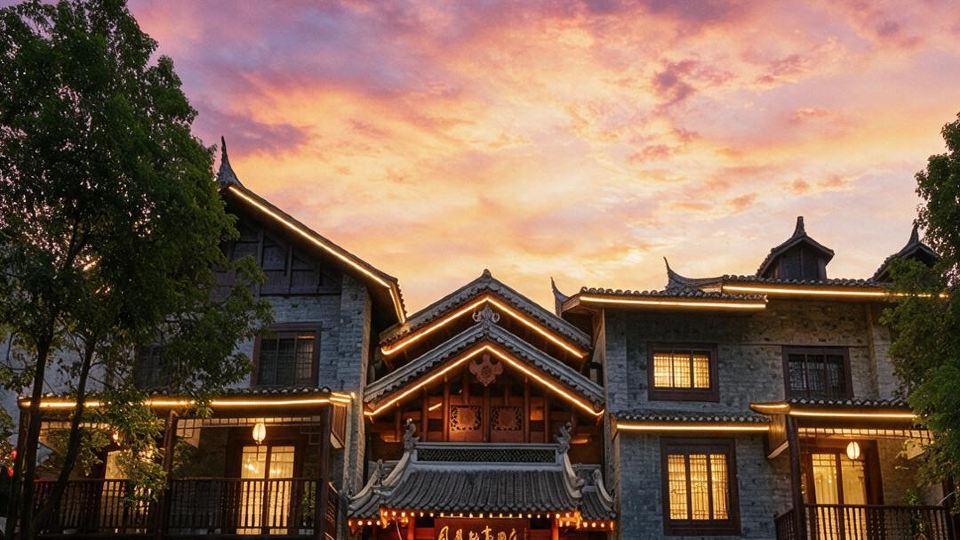 Fenghuang Story Hotel (Tuo River, Hongqiao Bridge, Ancient Town Center)