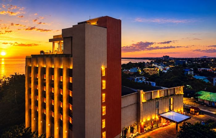 Golden Tulip Belitung