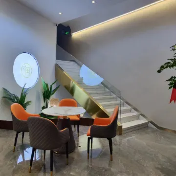 Runze Business Hotel