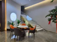 Runze Business Hotel Hotels in Maguan
