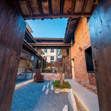 Tutu Boutique Homestay Hotels near Dianchi Lake