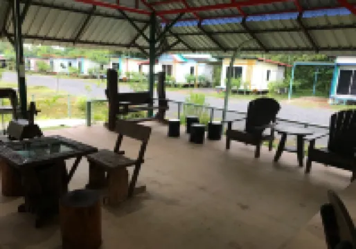 วังทองบ้านพัก - ที่มีที่จอดรถ
