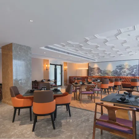 Vienna International Hotel (Shanxian Huxi Park)
